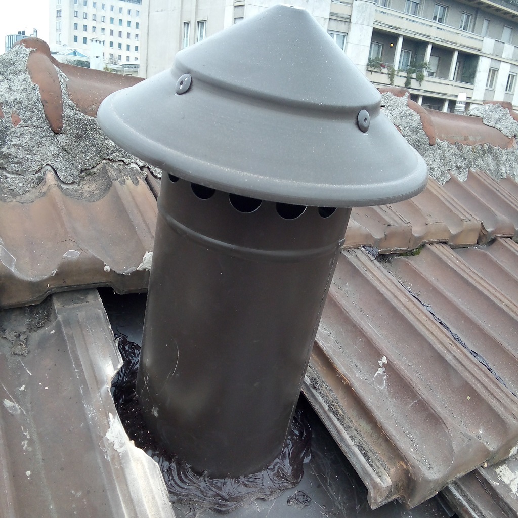 Costruzione e posa in loco di comignolo